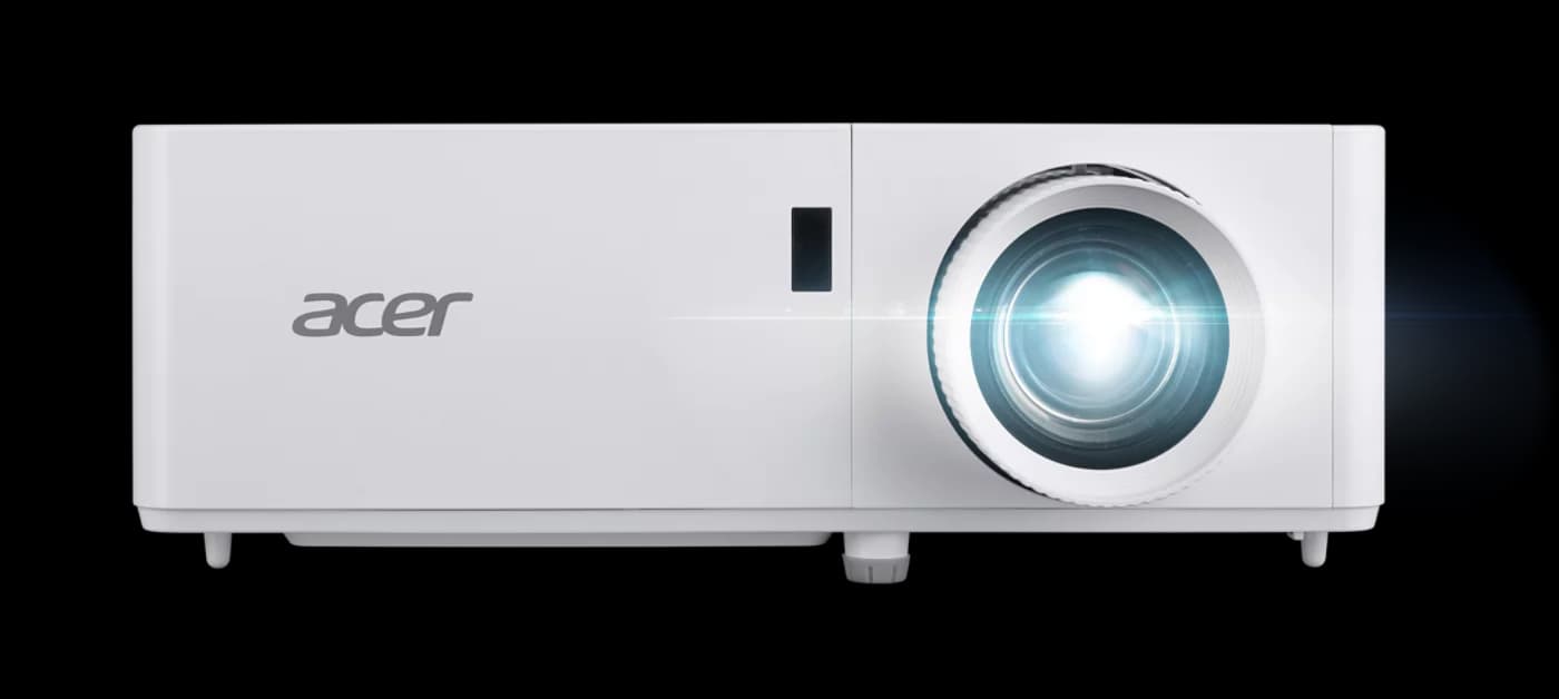 Acer PL6620 WUXGA laser projector, front three-quarter view (Acer PL6520/PL6620/PL6820 chassis image)